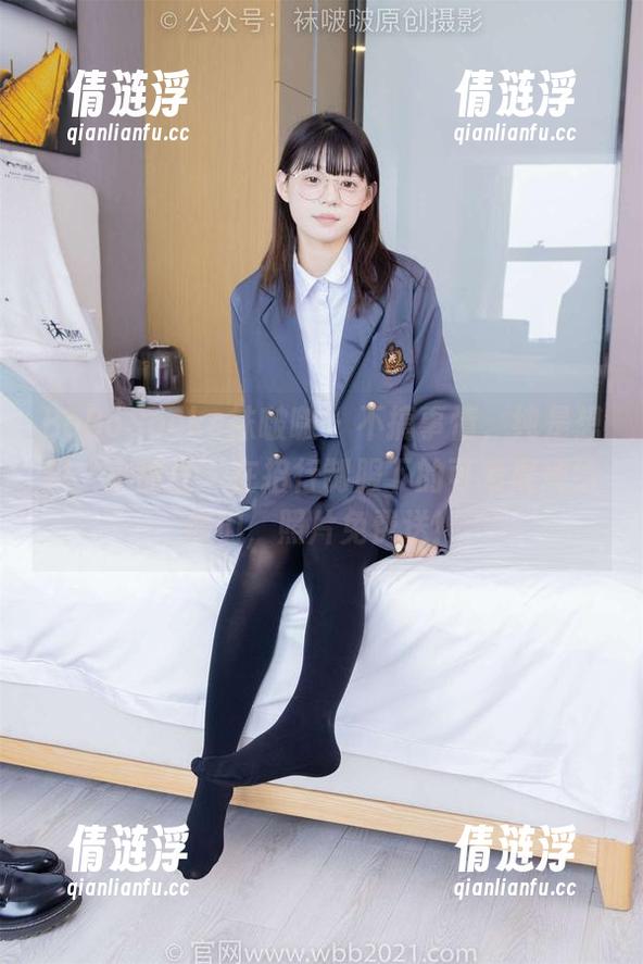BoBoSocks袜啵啵 - 不搞事情，纯是想把“小甜豆”在招行制服下的可爱展现给你们，照片免费送！