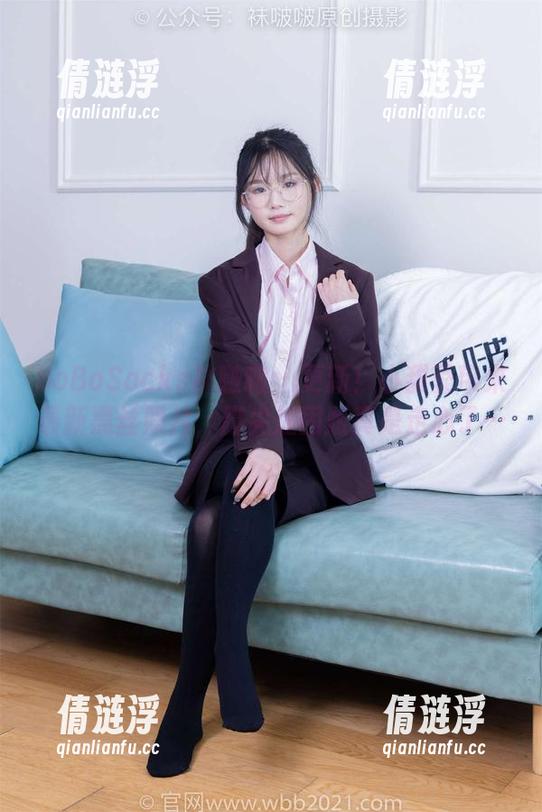 BoBoSocks袜啵啵-小甜豆 BoBoSocks袜啵啵 - 更新!小甜豆带来最新黑丝照片,脚尖加固版真是走心了…
