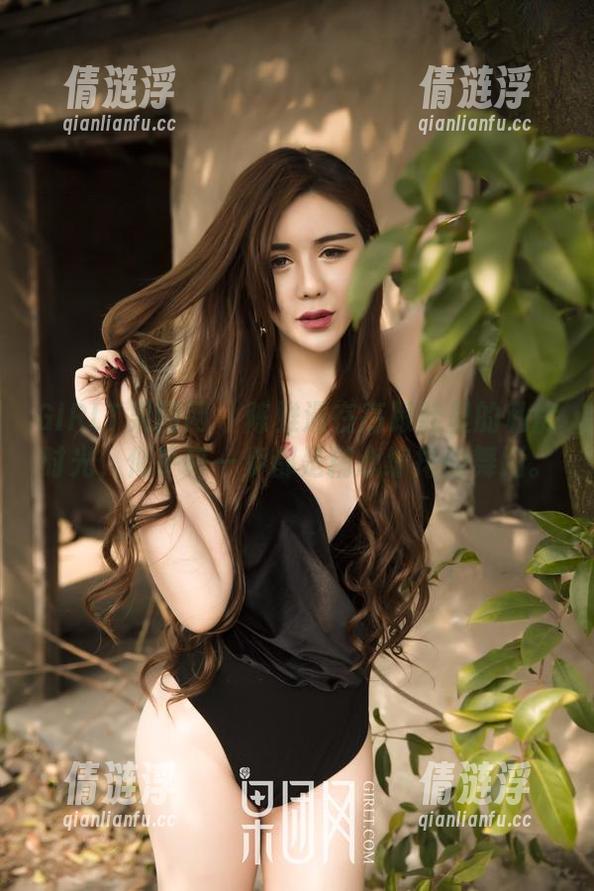 GIRLT果团网-陈雅漫 GIRLT果团网 - 陈雅漫在高跟鞋里的私房时光,似乎每一步都是精心编排的舞蹈。