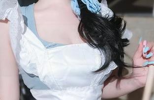 K酱的作品，吉他妹妹全套，配乐就在心底“飘”了起来～
