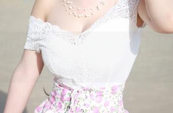 MyGirl美媛馆 – 绮里嘉ula与她的浴缸，高清图库里毫不避讳的打量。