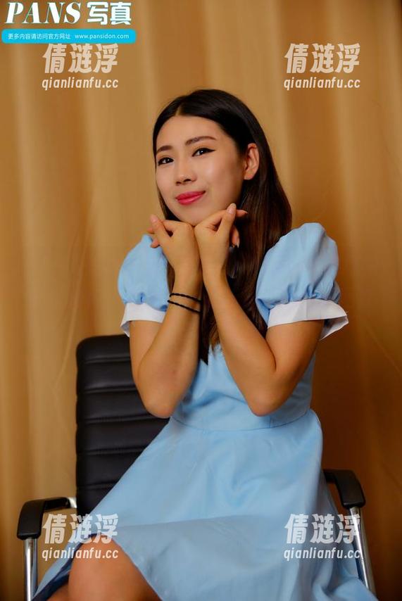 PANS写真 - 原图揭晓，Mickey的红裙子是如何火力全开，最新流行趋势一网打尽！