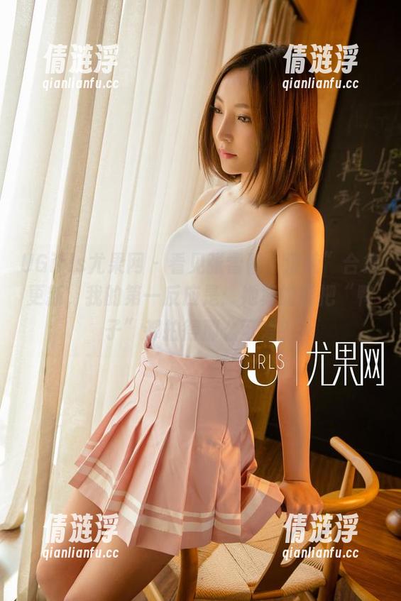 UGirls尤果网 - 看见张雪馨“清纯”合集更新，我的第一反应是：她真的能把“鸭子”都拍得那么可爱？