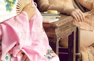 UGirls尤果网 – 网袜新玩法，谭晓彤的定制写真没让人失望！