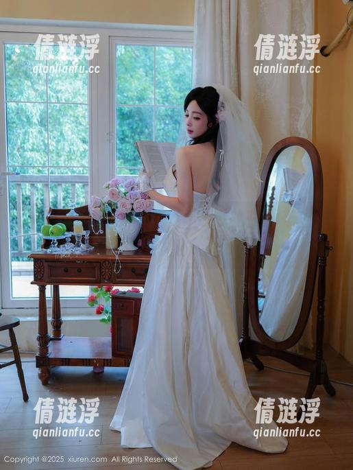 Xiuren秀人网-Egg尤妮丝 Xiuren秀人网 - Egg尤妮丝在画布上:美图与日常的巧妙邂逅