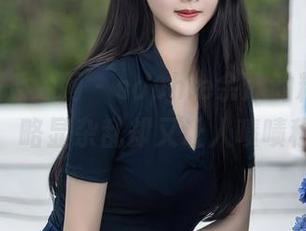 Xiuren秀人网 – sophie余冰的精选居家特辑，略显杂乱却又让人啧啧称奇。