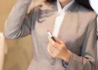 Xiuren秀人网 – 网袜加持，伊一Moon的美图——每一寸都是精选，完全不想移开视线！