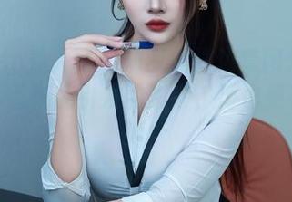 Xiuren秀人网 – 初梦瑶海边套图分享：一颗沙子都能引发的思考，海也是有深意的！