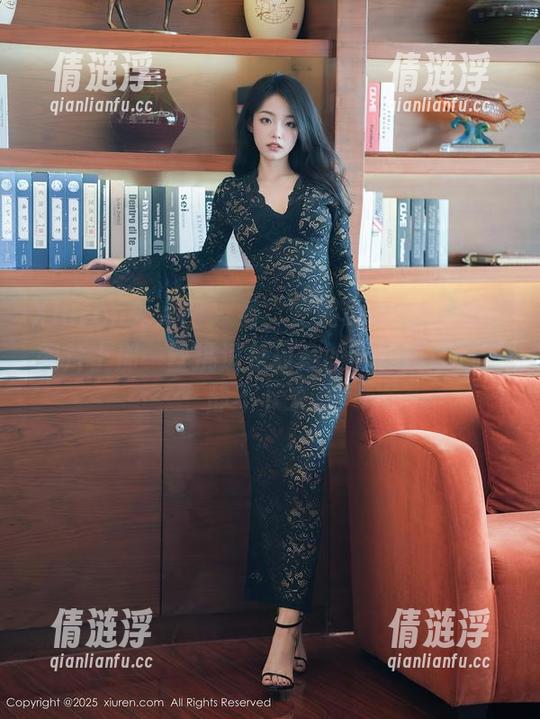 Xiuren秀人网 - 看，安妮Tess的甜心，图片上那一丝挑逗是故意的吗？我还是冷静不下来。