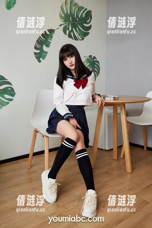 YouMi尤蜜荟 - 翻开那本李承美的蕾丝写真集，有些资源不小心流露！
