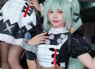 最新神作！ZinieQ把高卷杏圣诞版拍成了神奇的写真，这也是个反转剧？