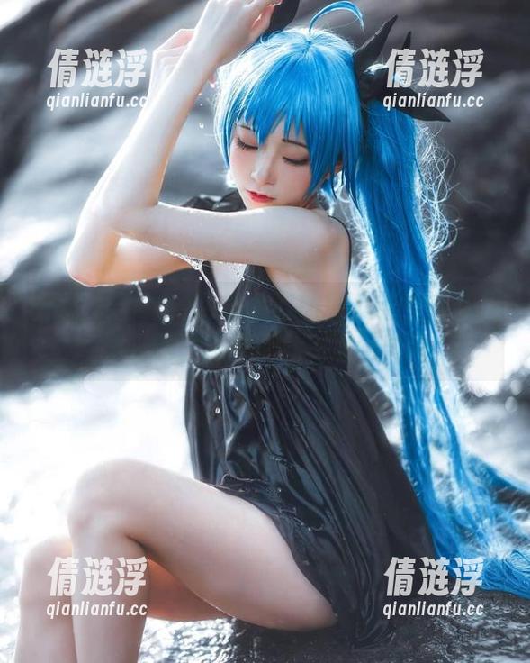 kitaro绮太郎 警告!看kitaro绮太郎的图集会被喜多川海梦的白色护士美到忘记时间
