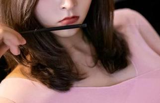 丽柜 – 又一组晴晴的原图，写真里的秘密太明显了吧