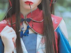 在五更百鬼的活跃写真里，福利也能活潑又俏皮！
