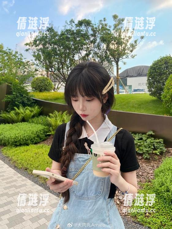 挖掘私拍里的旗袍心机，大肉丸Amiee的图片直击你的审美神经！