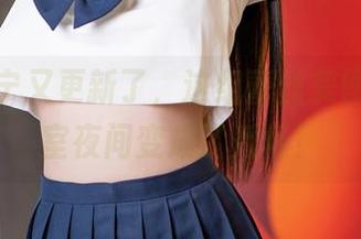失眠小宁又更新了，这组蕾丝美图让我寝室夜间变成了秀场！
