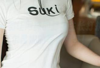 尤果网 – 别让网袜的野蛮生长打扰了布莱尔昆娜的写真气氛！