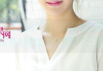 尤果网 – 嘴上说不看，实际已在阿依努尔瓦娅兔女郎的照片里逛了三遍！