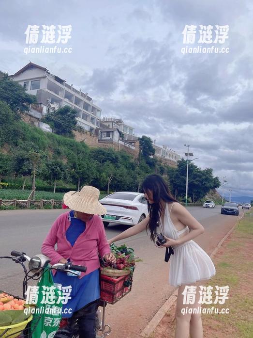 微密圈 - 这回就是阿朱啊的最新图册，别忘了抓紧美脚的每一个角度！