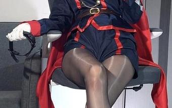 免费加持！无影喵喵Ghost的碧蓝航线写真，怨仇OL的灵气满满。