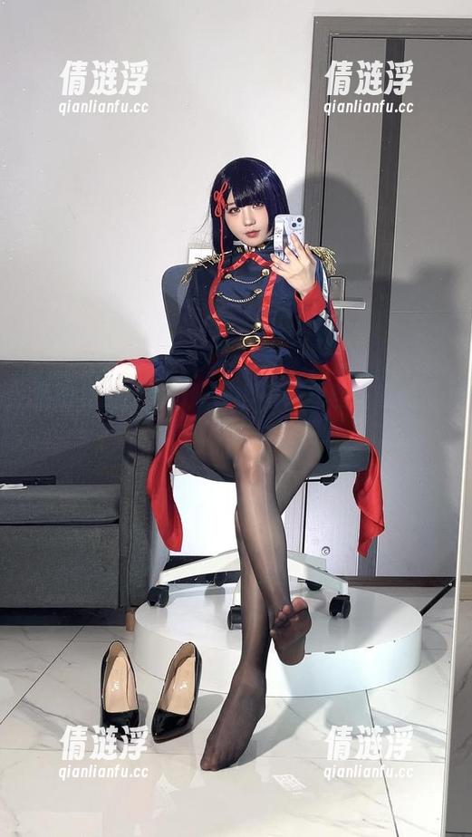 免费加持！无影喵喵Ghost的碧蓝航线写真，怨仇OL的灵气满满。
