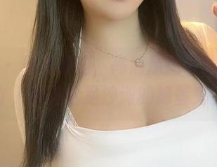 微密圈 – 玩转海边，高清原图下的是可馨吖，难道这是沙滩的捣蛋鬼？