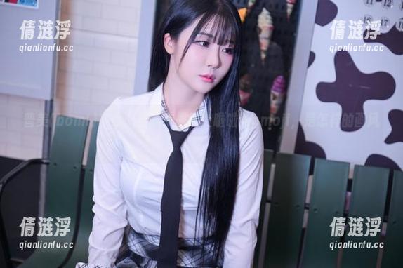 普美(bomi)在线：当水手服配上啦啦队emoji，是怎样的画风？