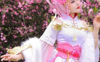 桃暖酱连婚纱都穿得那么可爱，下载图片后会不会变得更美？