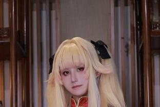 说实话，桜满三时的最新图集，腿是个交替的美丽陷阱。