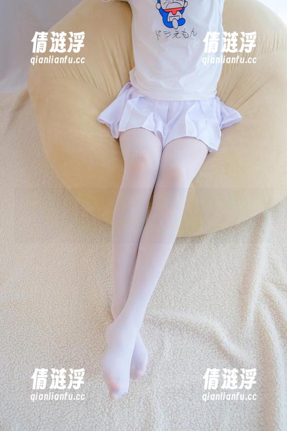 私房图集问世，森萝财团的白色少女们默契又谨慎得让人琢磨！