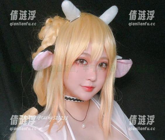 椒妮佐仁的牛娘最新照，牛气冲天呀！图片看过来