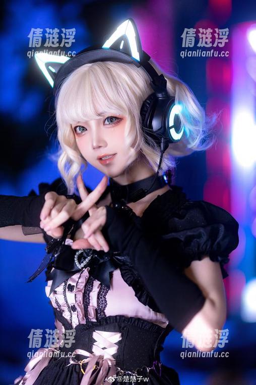 “楚楚子w：这旗袍穿的，时崎狂三都要不服了！”｜写真图包