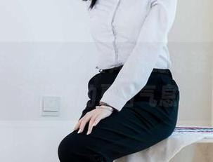 物恋传媒 – 在线翻看岚岚的泳装，作品里有满满的夏日气息。