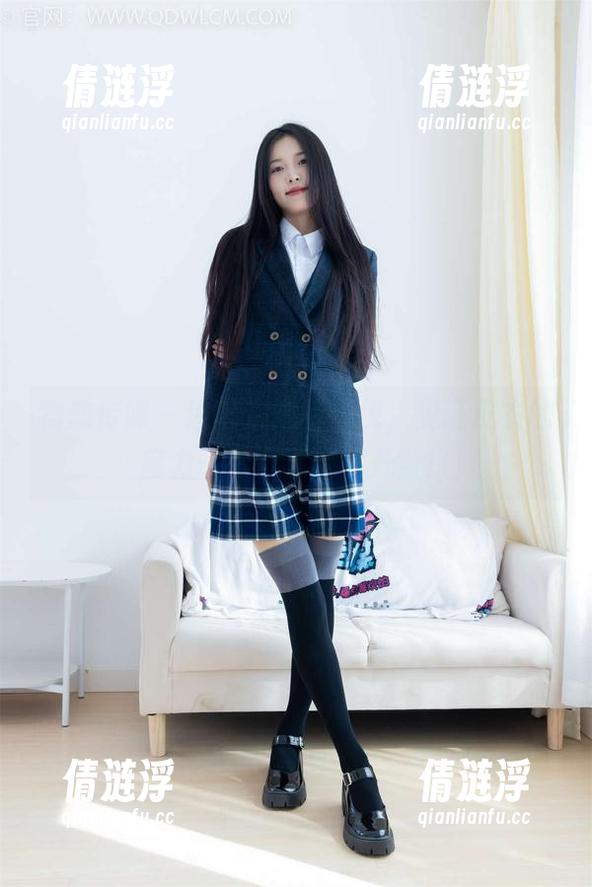 物恋传媒 - 追随泡泡的步伐，见证皮衣的魔力——写真图册开整！