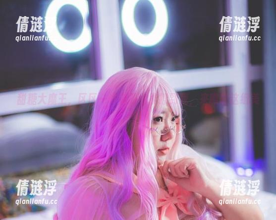 甜糖大魔王 甜糖大魔王,区区一件礼服也能撩到我,来瞧瞧这组美图!