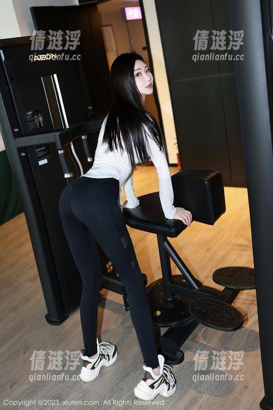 秀人网 - 身姿曼妙，南乔高清美脚合集，现在就是沉迷的时间！