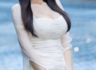 秀人网 – 周井空的新作学姐，精选里的俏皮和任性