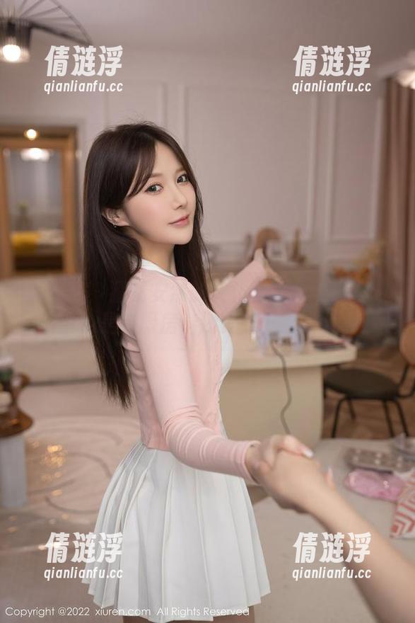 秀人网-安然 秀人网 - 猜猜安然的女仆写真中她最爱做的事?是进厨房,还是……给我倒水?