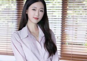 秀人网 – 李丽莎的高跟鞋狂欢——快来瞧瞧这组原照片吧！