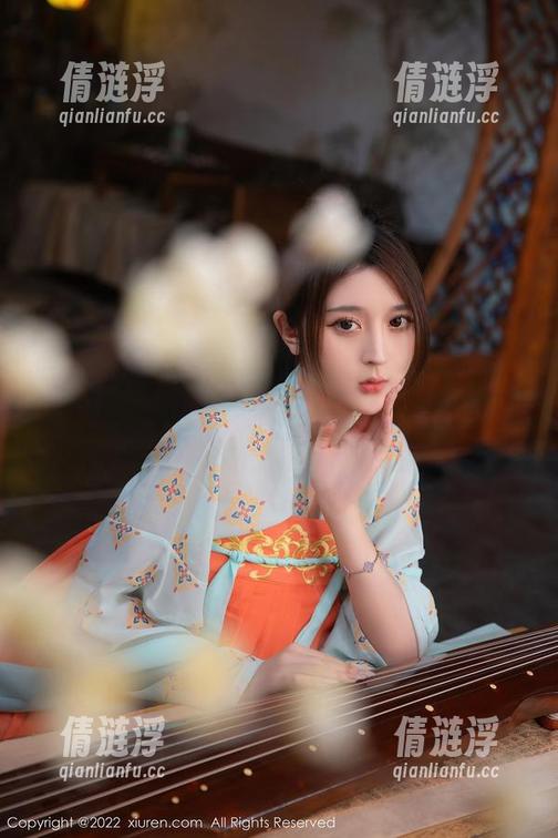 秀人网 - 赵惟依coco的黑丝套图合集——黑丝的魔力，令人无法自拔