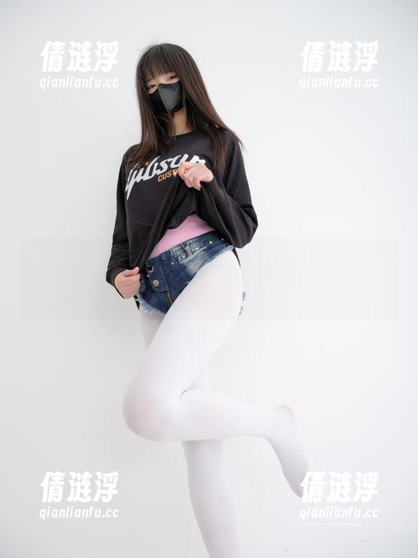紧急企划-林书辞 紧急企划 - 林书辞的黑丝私房合集,感受‘逗比’与优雅的无缝连接!
