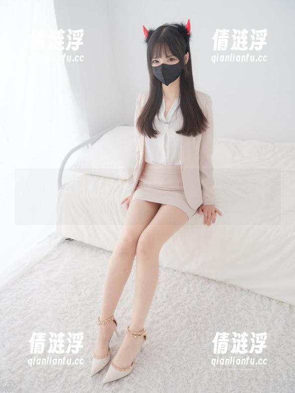 紧急企划 - 看林书辞这组油亮的资源，我的眼睛都要被晃瞎了。