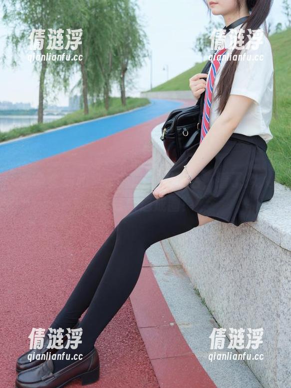 紧急企划 紧急企划和格子裙的美图联名,看了拟人化效果追成圈!