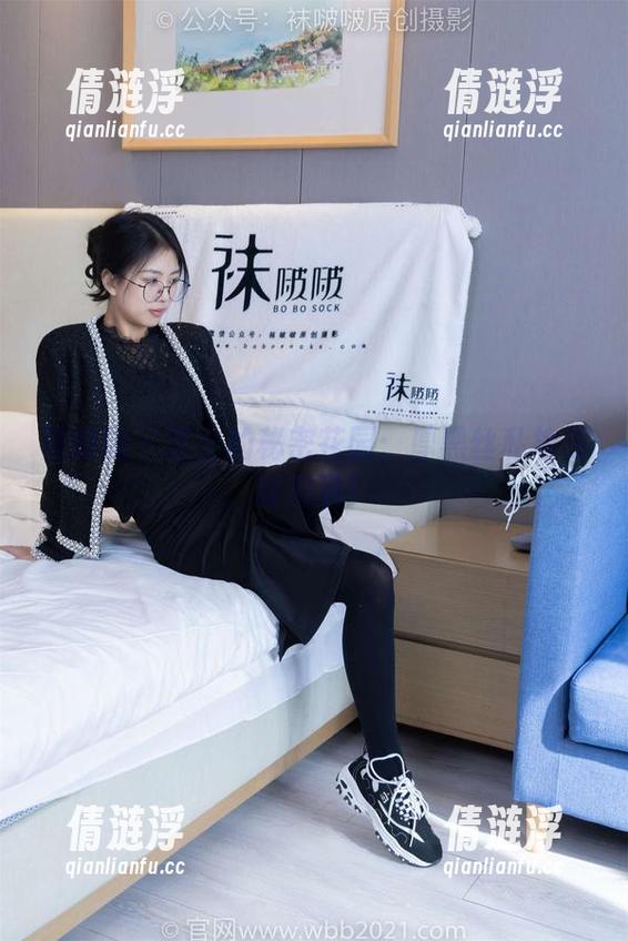 袜啵啵 - 芝士的秘密花园：厚黑丝私拍资源满满！