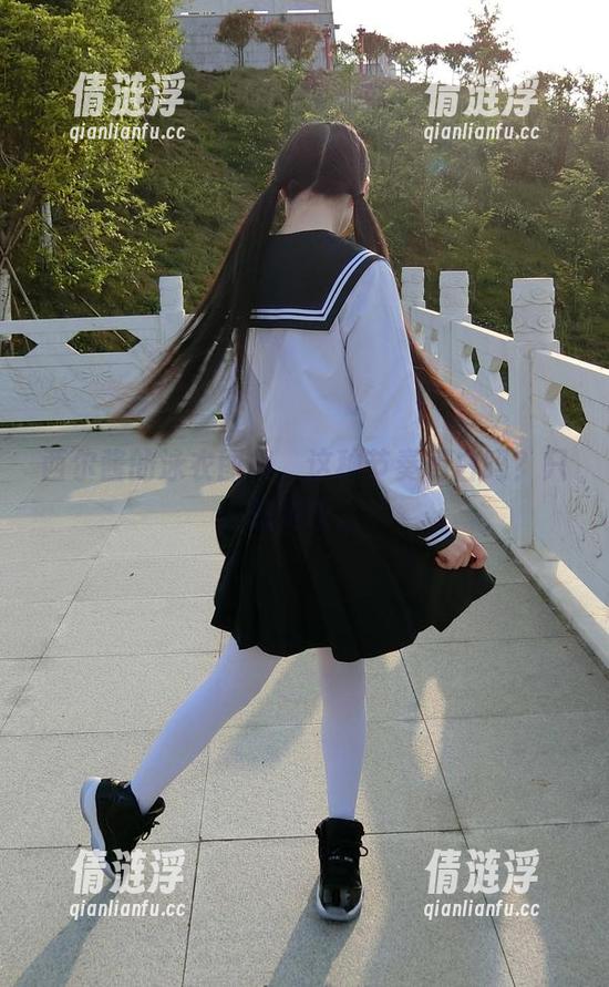 西尔酱的泳衣图集，这种节奏明白吗？只想赞叹。
