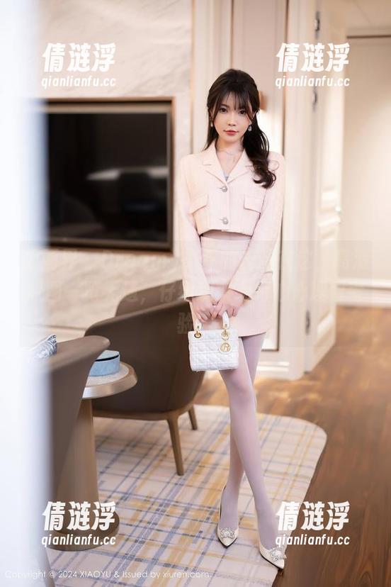 语画界-Dreamy小乔 语画界 - Dreamy小乔的长腿在这,高清原图一览无遗,仔细观察或者心心理智考验?