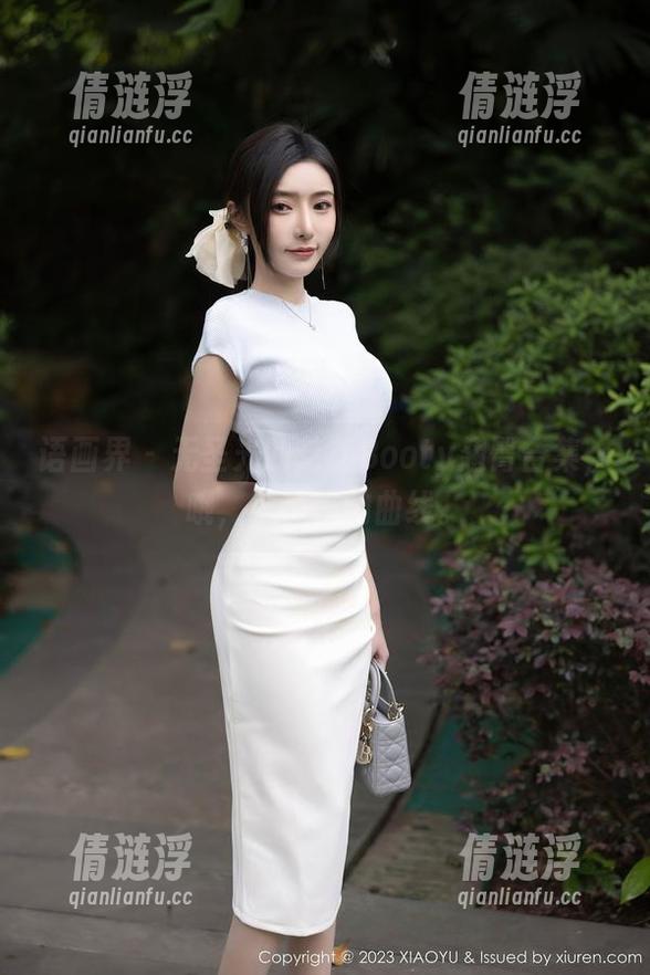 语画界-芝芝Booty 语画界 - 无圣光的芝芝Booty翘臀合集,哦,那神秘的曲线。