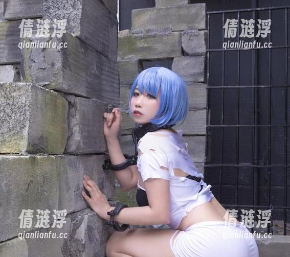 注意！贞子蜜桃的最新图片，恰巴耶夫跟监Y之间的小猫腻。