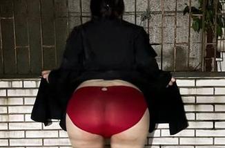 微密圈 – 原图里的迷人的五姨太，肉丝美照让人忍不住想多看几眼！
