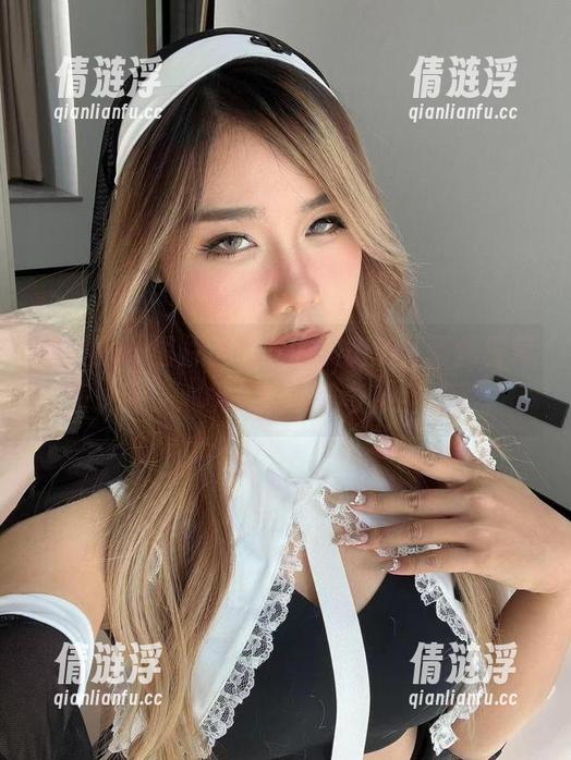 微密圈 - 图片记录下的黑饱宝，蕾丝里藏着她的小心机，我的好奇心全开了。